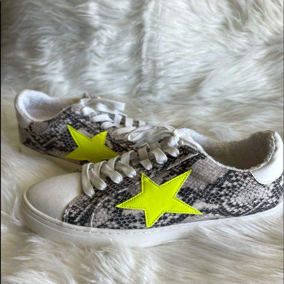 Steve Madden Shoes - Snakeskin Star sneakers